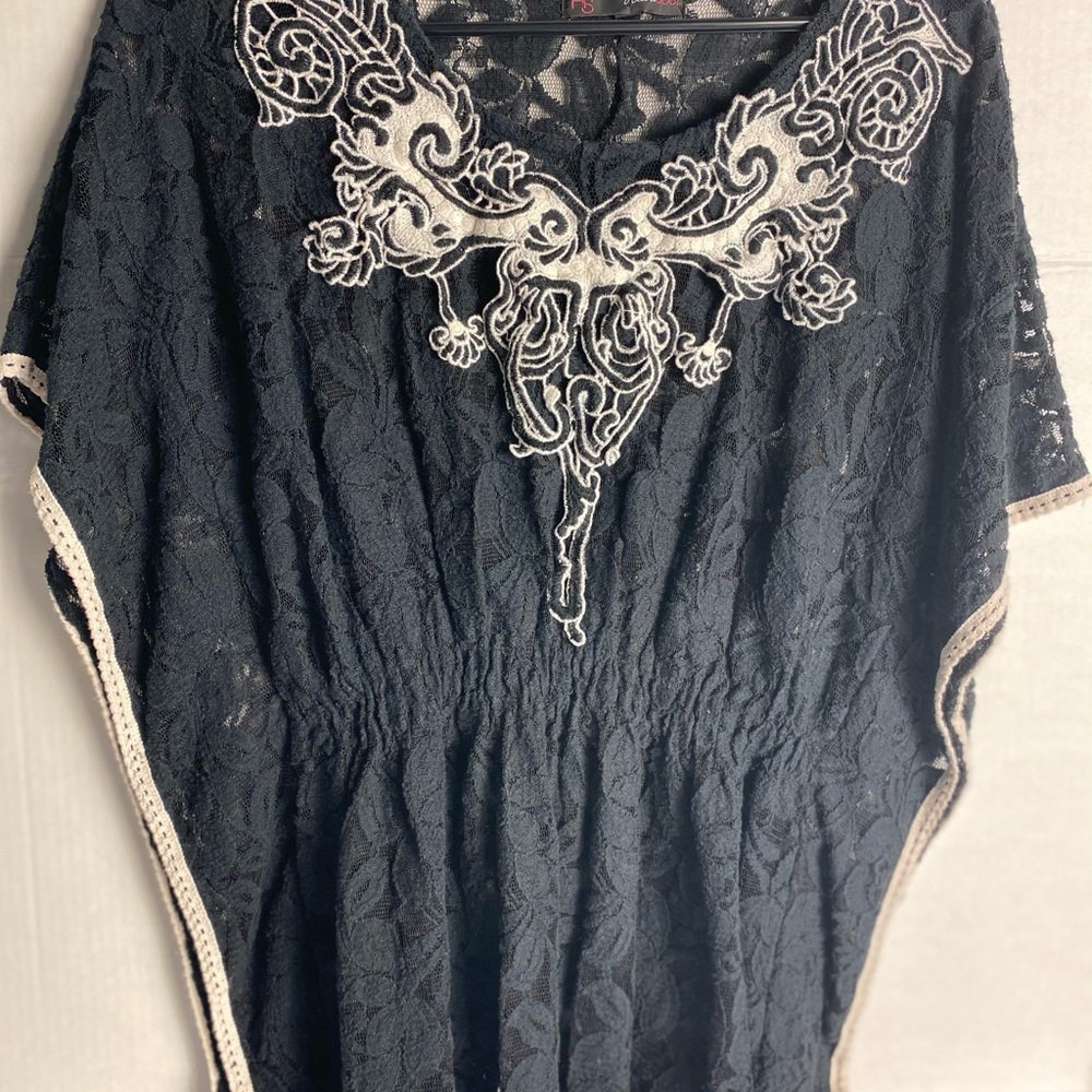 Heart Soul black lace peplum top size XL floral